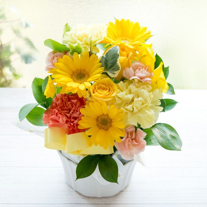 ピック付き季節のおまかせアレンジ 誕生日 アレンジメント プレゼント