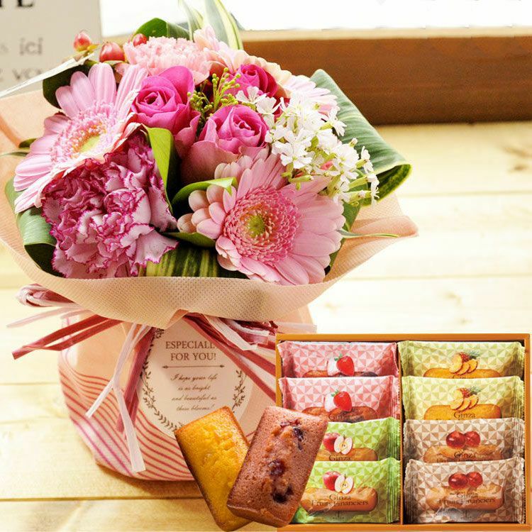 旬のスタンディングブーケと「銀座千疋屋」銀座フルーツフィナンシェ